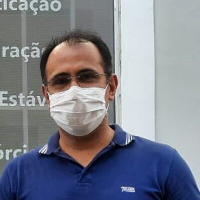CANDIDATO A PREFEITO DE ILHÉUS ROBERTO BARBOSA E VICE RENUNCIAM EM 50% DOS SEUS SALÁRIOS, CASO ELEITOS