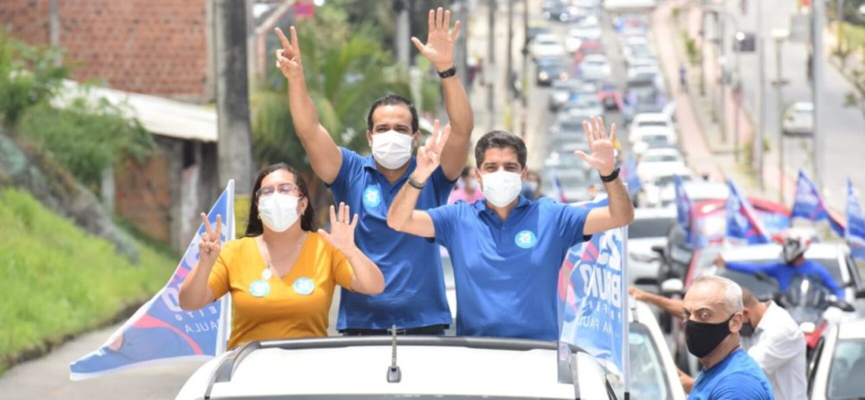 CARREATA DE BRUNO REIS REÚNE MAIS DE CINCO MIL VEÍCULOS NO SUBÚRBIO