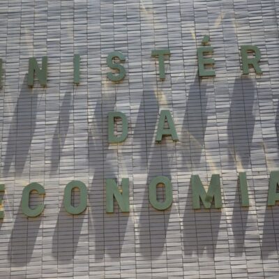 Empresas estrangeiras podem participar das licitações no Comprasnet