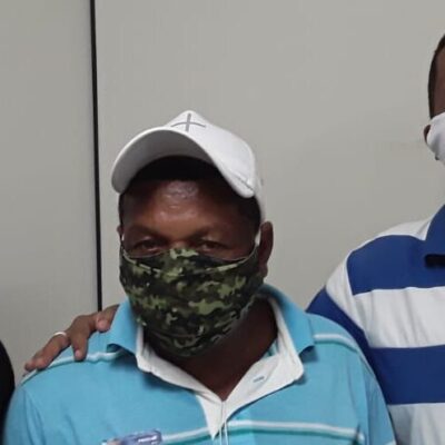 LÍDER DA CAROBEIRA GILSON EVANGELISTA ABRAÇA CAMPANHA DE REELEIÇÃO DO VEREADOR ESCUTA