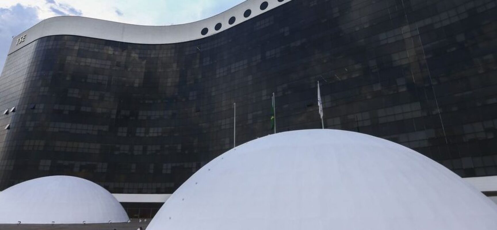 TSE lacra sistema eletrônico que será usado nas eleições