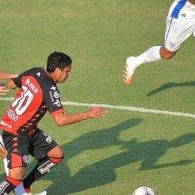 Vitória é batido em casa pelo Avaí e chega a quatro jogos sem triunfos na Série B