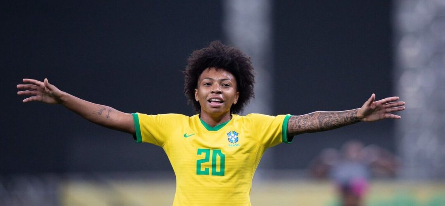 Debinha e novatas comandam goleada da seleção feminina sobre Equador