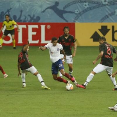Na volta à Fonte Nova, Bahia goleia Melgar e avança na Sul-Americana