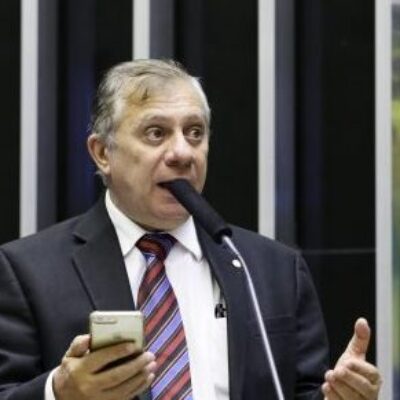 Projeto prevê transmissão definitiva de direitos autorais no caso de jingles de campanhas eleitorais