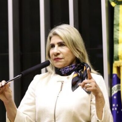 Proposta exige divulgação de direitos dos advogados em repartições públicas
