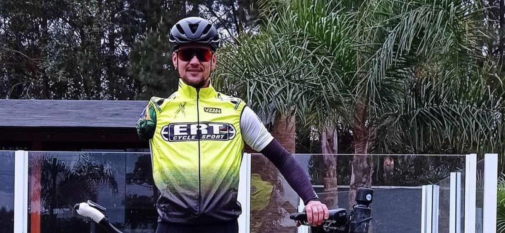 Jogos de Tóquio: dois meses após amputação, paratriatleta é prata