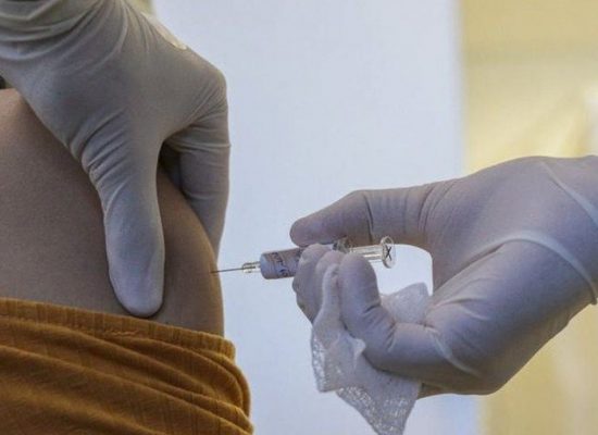 Países da União Europeia iniciam vacinação contra a Covid-19