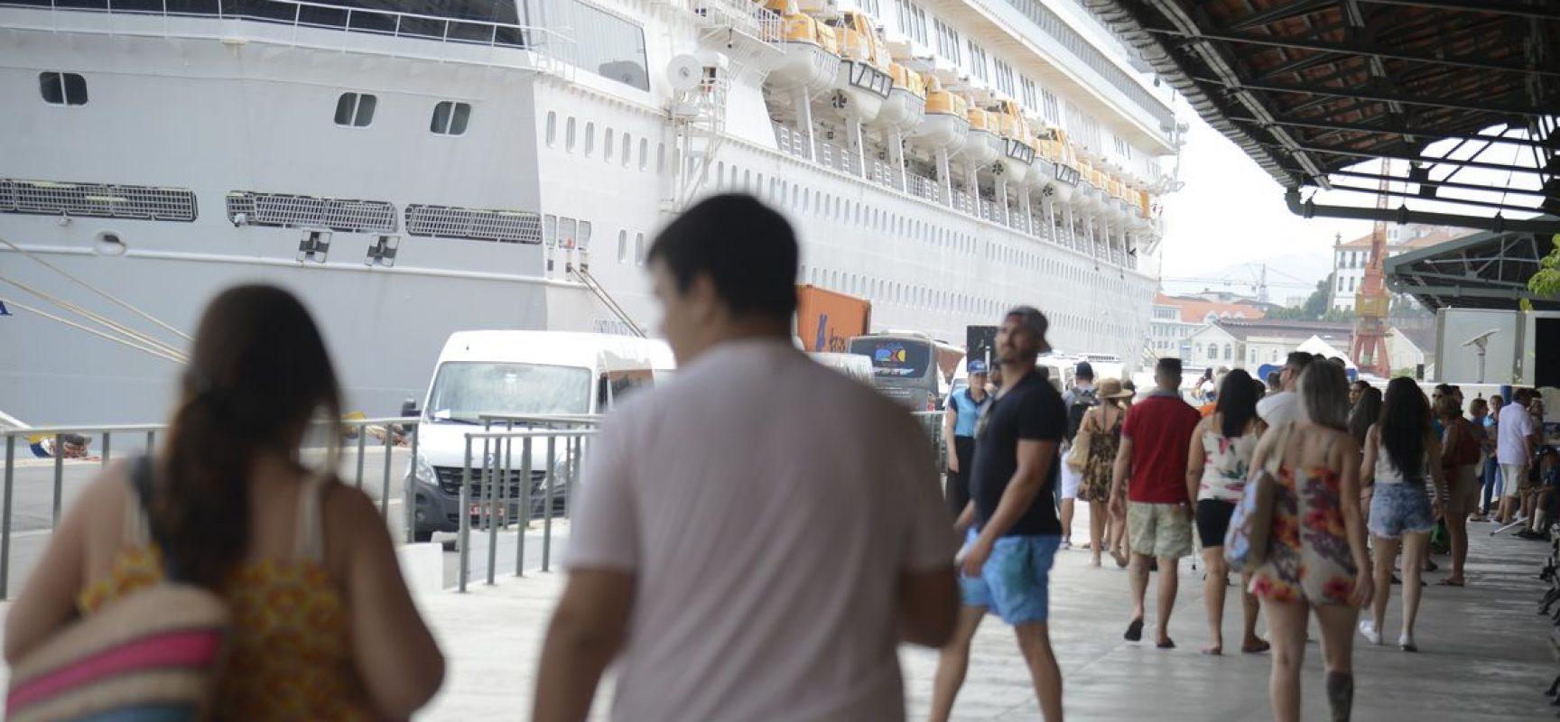 MSC volta a cancelar cruzeiros devido à covid-19