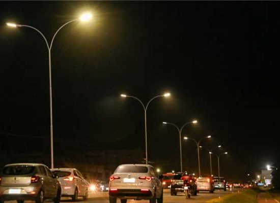 Orla Sul de Ilhéus recebe sistema moderno de iluminação pública