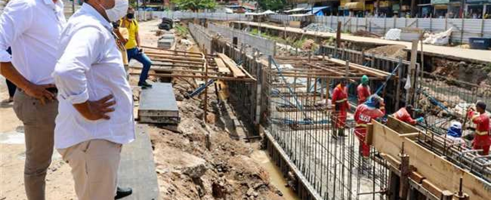 Prefeito visita obra de fechamento do Canal do Malhado em Ilhéus