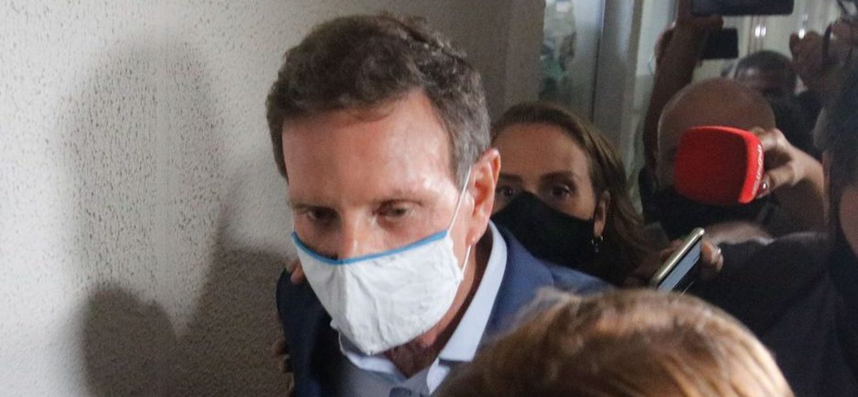 Presidente do STJ concede prisão domiciliar ao prefeito do Rio