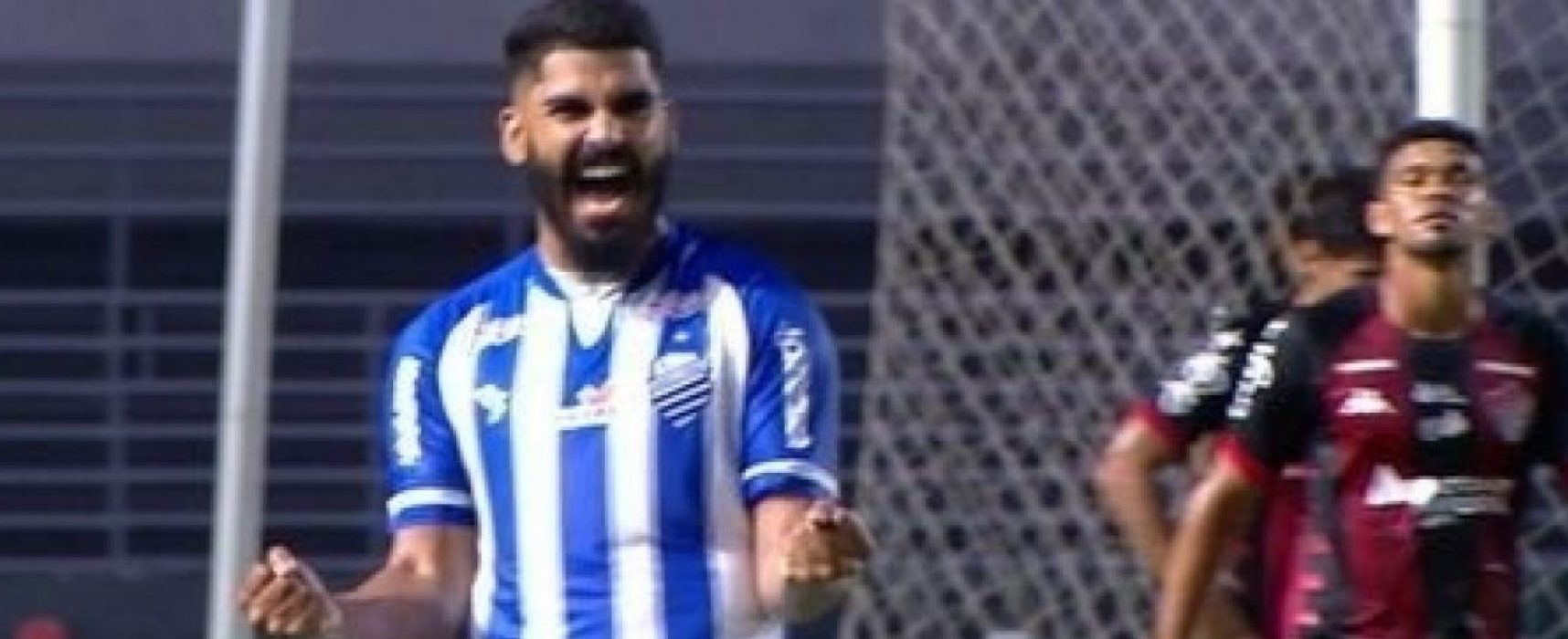 Vitória dá novo vexame e perde por 3 a 0 para o CSA