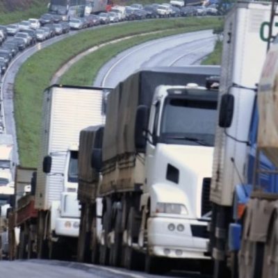 Caminhoneiros confirmam greve e alegam situação pior que a de 2018