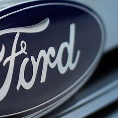 Ford suspende demissões e mantém negociação com trabalhadores