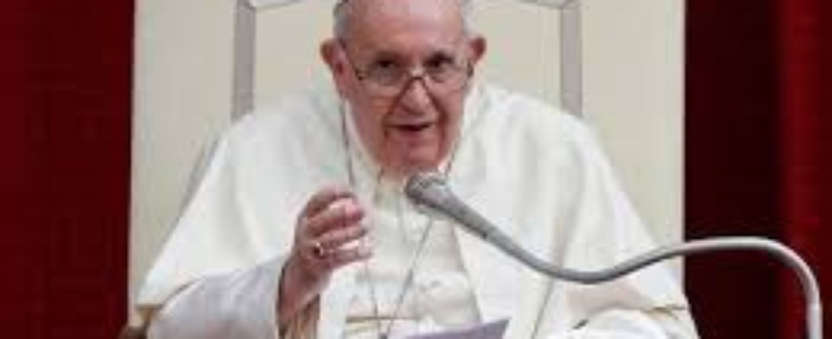 Papa Francisco diz que mundo precisa de vacina para o coração em 2021