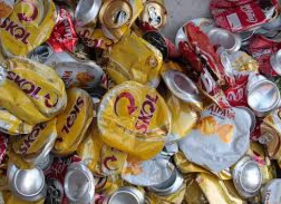 Polícia impede arremesso de 215 latas de cervejas para presos na Mata Escura