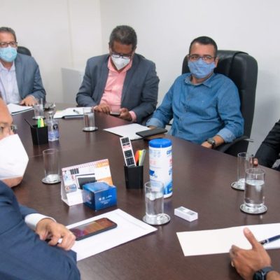 Prefeito Augusto Castro anuncia que obra de reforma e ampliação da Vila Olímpica deve começar nos próximos dias
