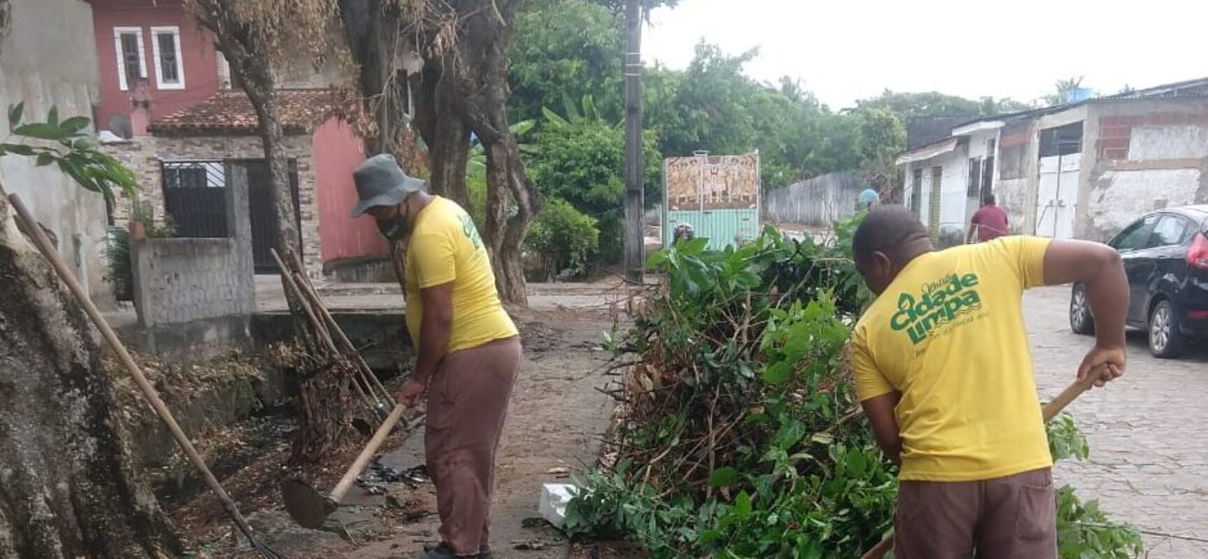 Prefeitura inicia mutirão de limpeza nos bairros de Ilhéus