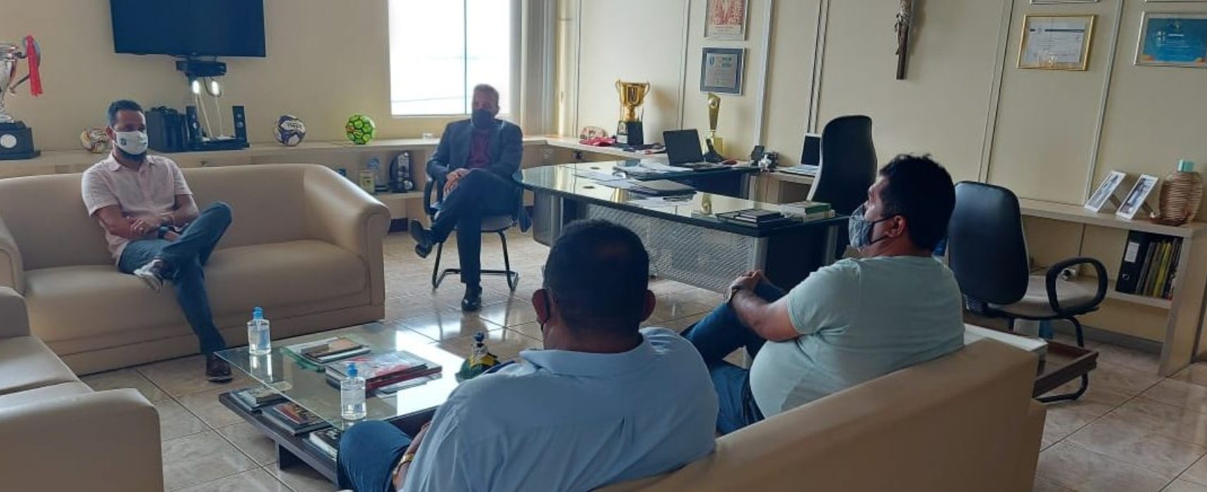 Presidente da FBF recebe novo presidente do Fluminense de Feira