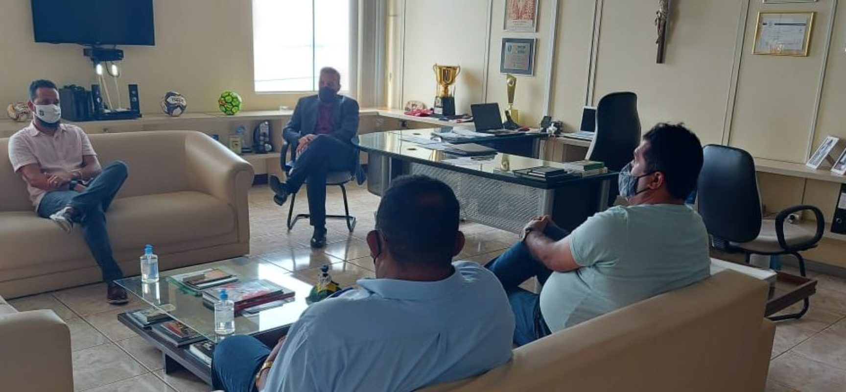 Presidente da FBF recebe novo presidente do Fluminense de Feira