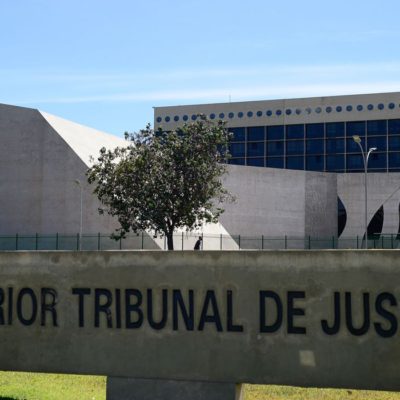 Suspensa tramitação de inquérito contra desembargador de SP por ofensas a guarda municipal de Santos (SP)