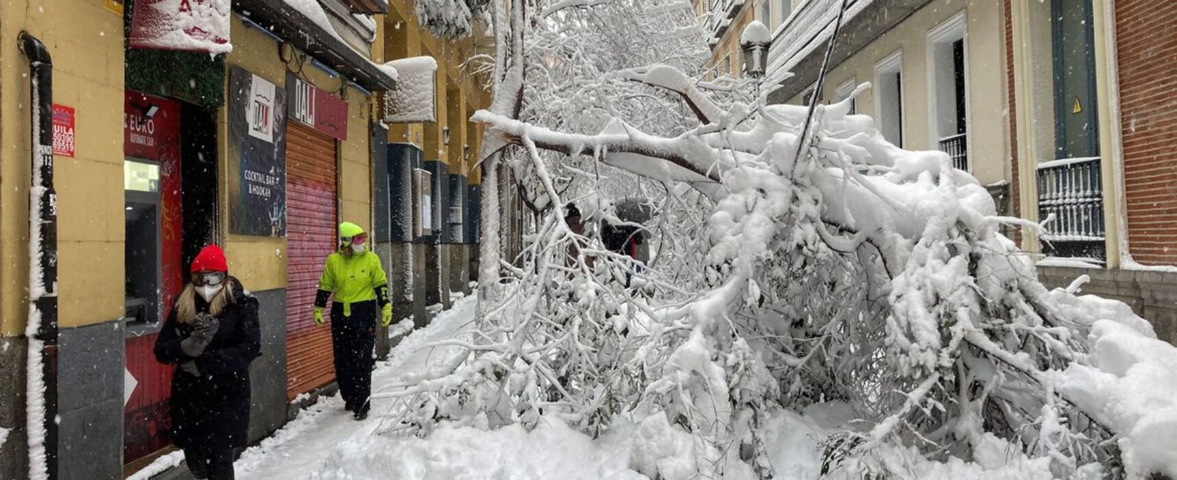 Tempestade de neve provoca três mortes na Espanha