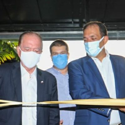 Vereador Kaique Souza, ao lado de autoridades, prestigia inauguração da TV Band – Ilhéus
