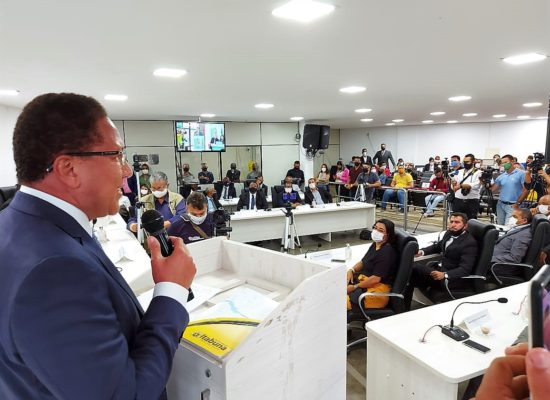 Augusto Castro estabelece metas para 2021 em sessão inaugural da Câmara de Vereadores de Itabuna