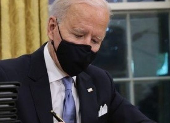 Biden recebe dossiê que recomenda suspensão de acordos entre EUA e governo Bolsonaro
