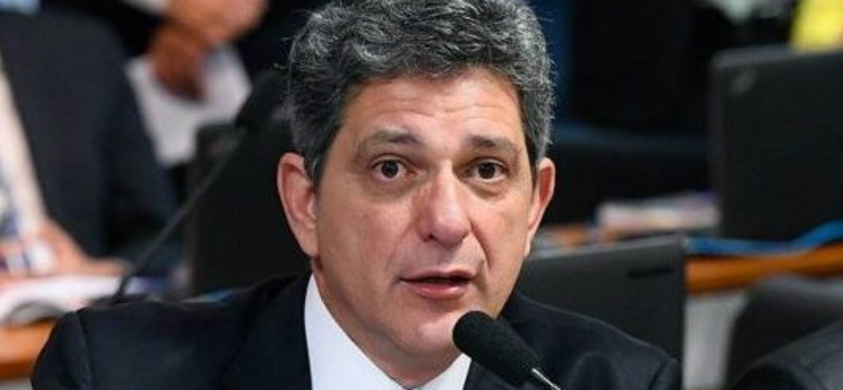 Depois de apoiar Pacheco, PT deve ficar com cargo de Flávio Bolsonaro no Senado