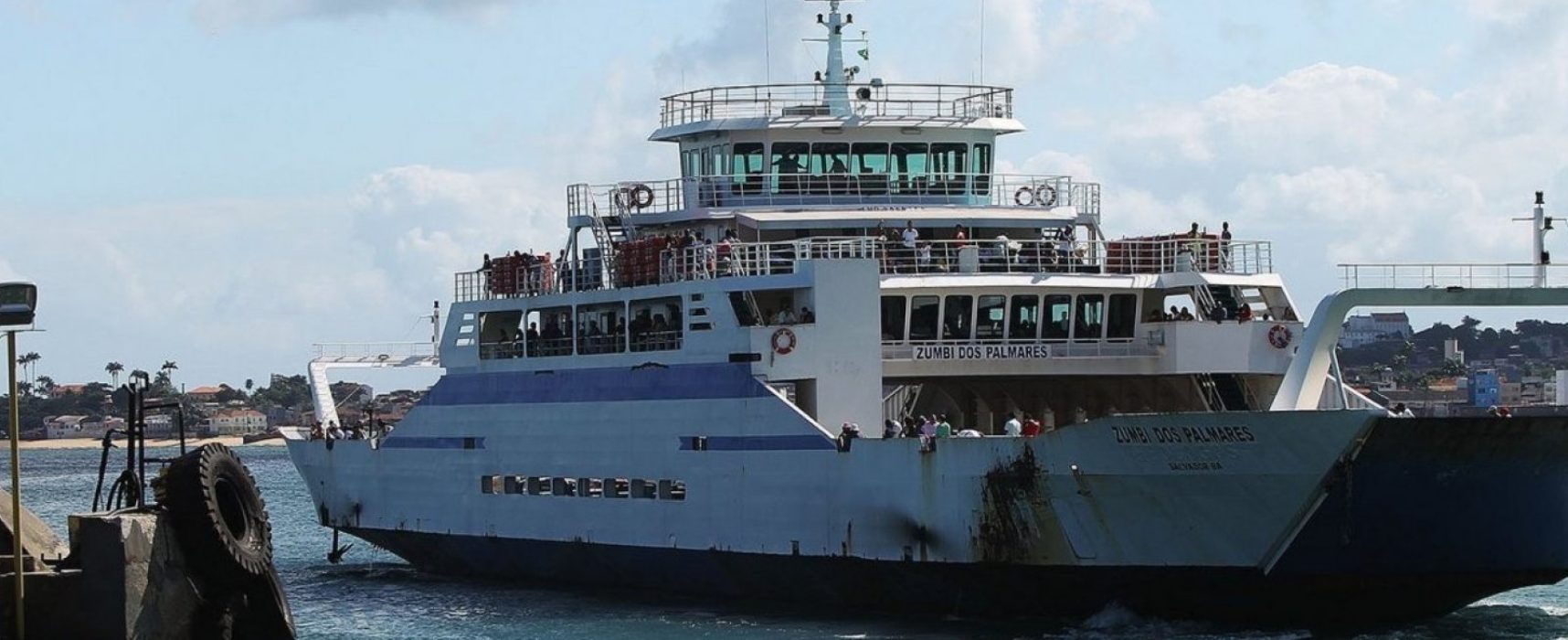 Ferry e lanchas têm horários especiais em função de decreto de toque de recolher