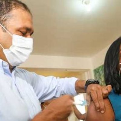 2.482 pessoas foram vacinadas contra a covid-19 em Ilhéus; 1.560 da 1ª dose e 922 da 2ª dose