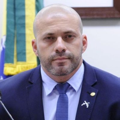 Moraes acaba de determinar bloqueio de redes sociais de deputado