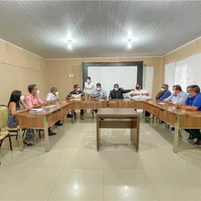 Prefeito e secretariado avaliam positivamente medidas restritivas do Estado contra a Covid-19