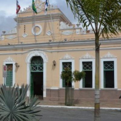 Prefeitura de Vitória da Conquista volta atrás e diz que vai obedecer toque de recolher