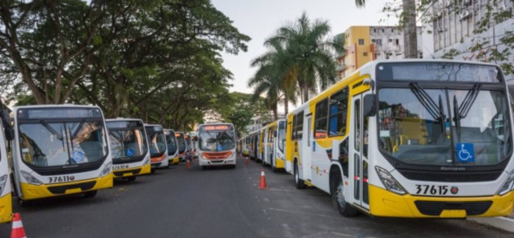 Prefeitura faz melhorias nos corredores do transporte coletivo de Itabuna