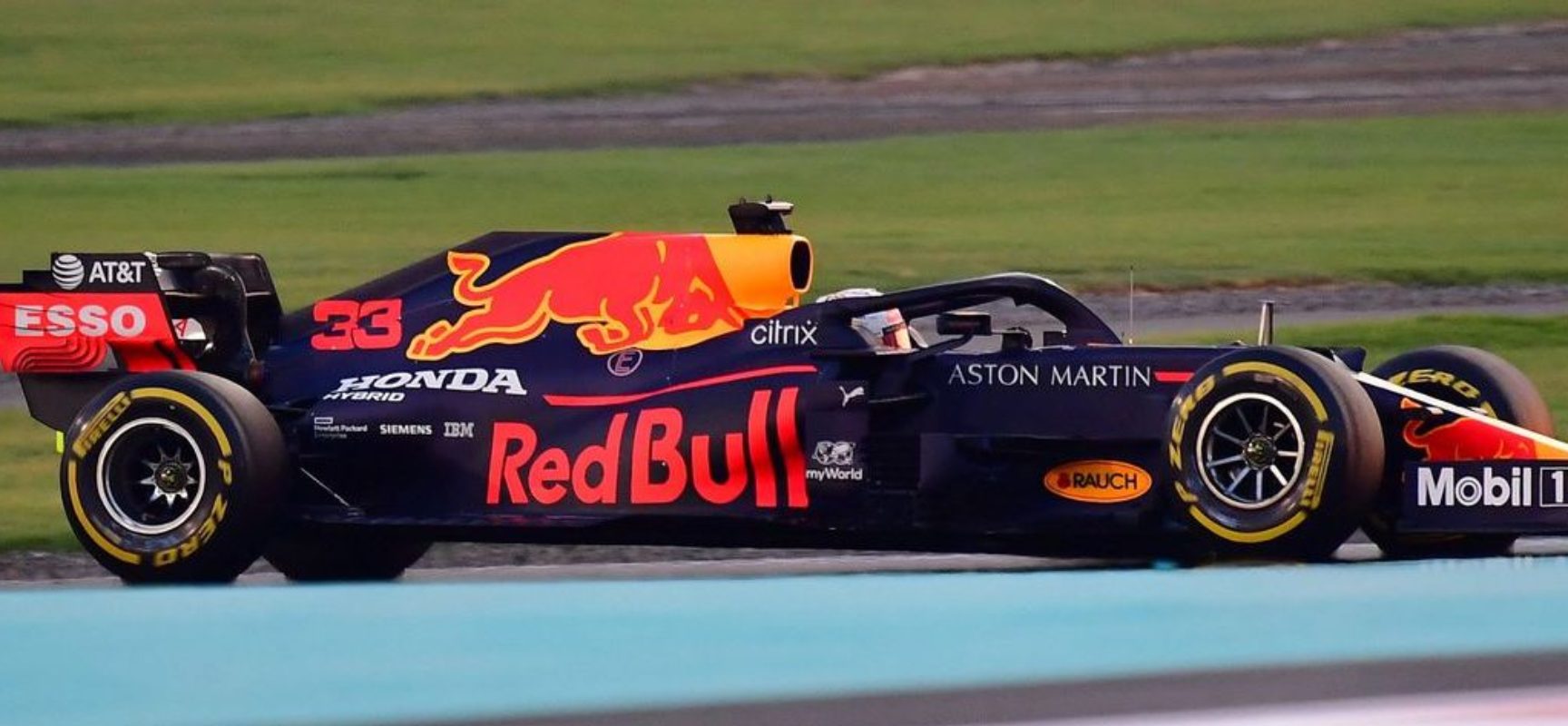 Red Bull apresenta carro de F1 com expectativa de derrotar Mercedes