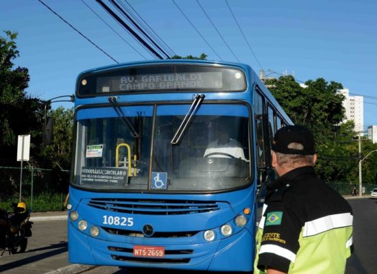 Transporte tem horário alterado em Salvador