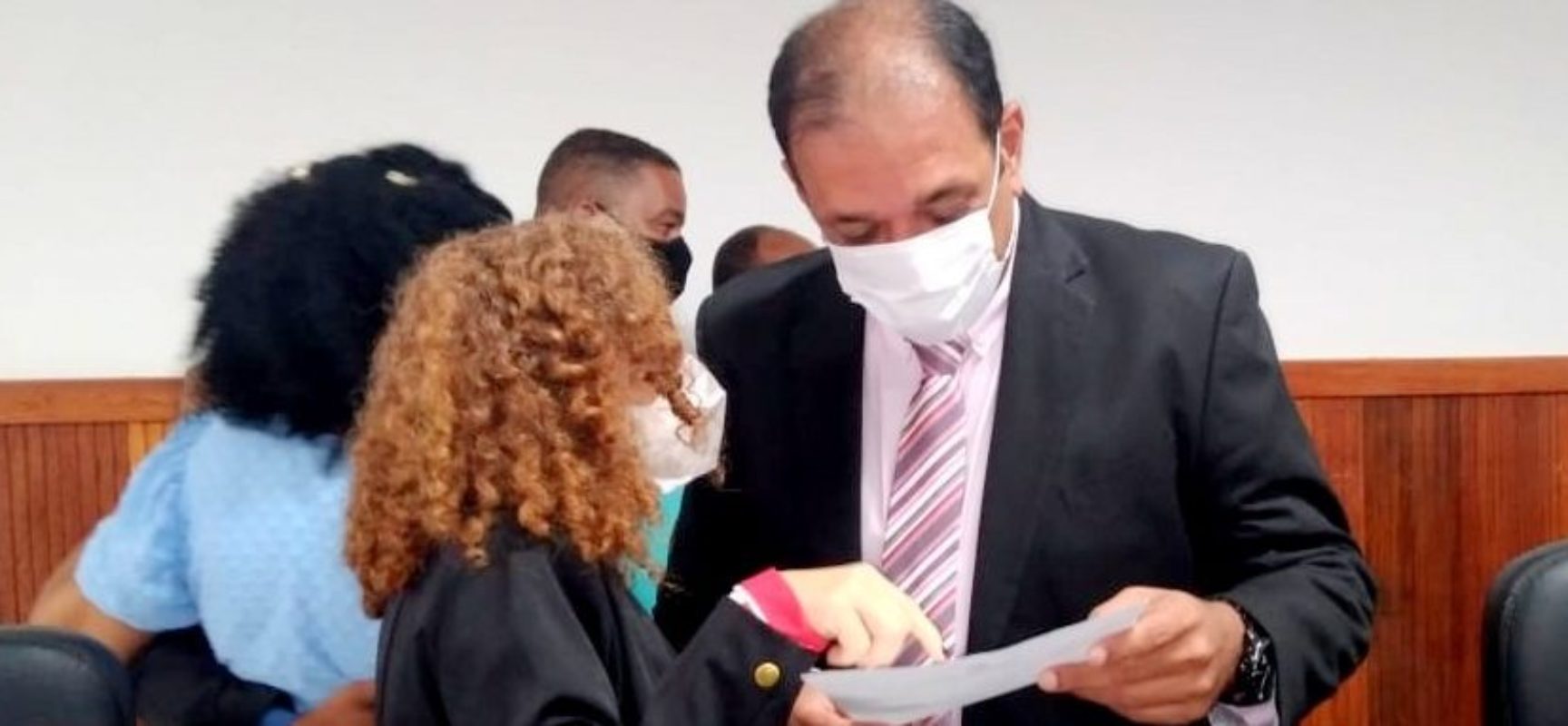 Vereadora Enilda solicita audiência ao prefeito para resolver impasse dos servidores afastados