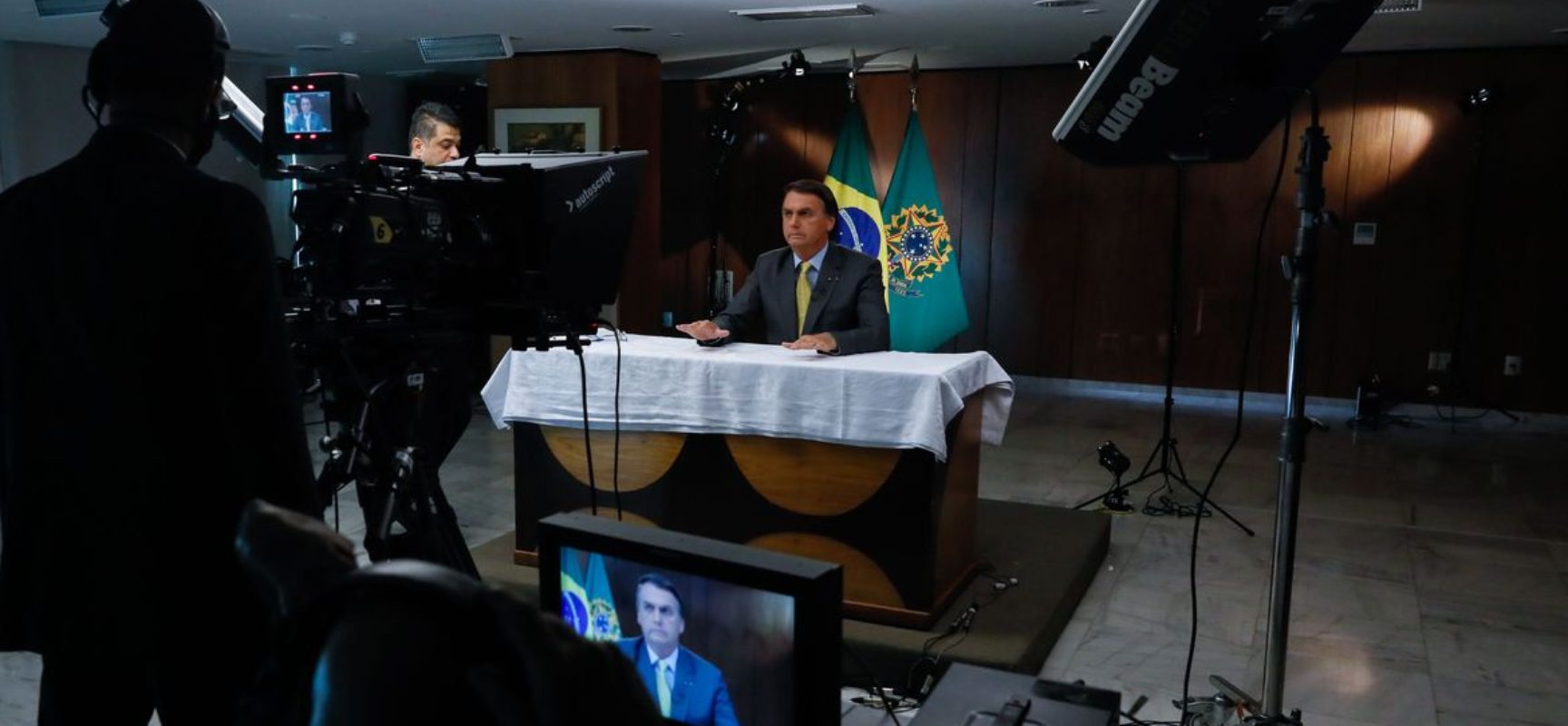 Bolsonaro diz que Brasil será autossuficiente na produção de vacinas