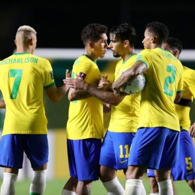 Brasil encara a Costa Rica nesta segunda na estreia pela Copa América