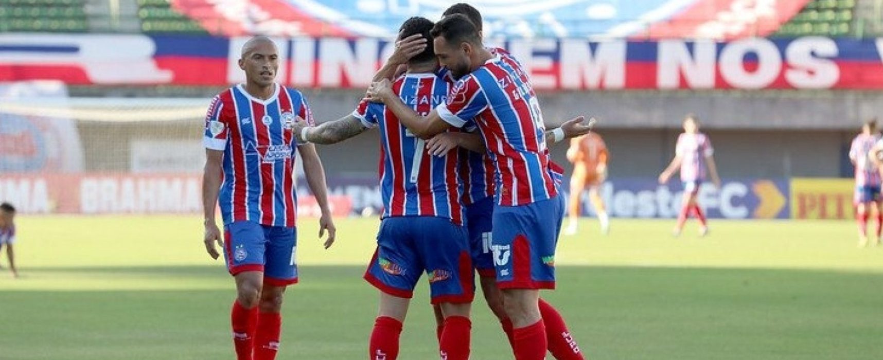 Gilberto marca quatro vezes e Bahia goleia o Altos-PI por 5 a 0