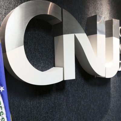 Juiz deve evitar multas e prisões contra gestores da Saúde.