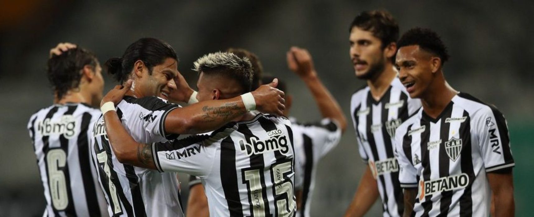 Na estreia de Hulk, Atlético goleia Uberlândia e vira líder do Mineiro
