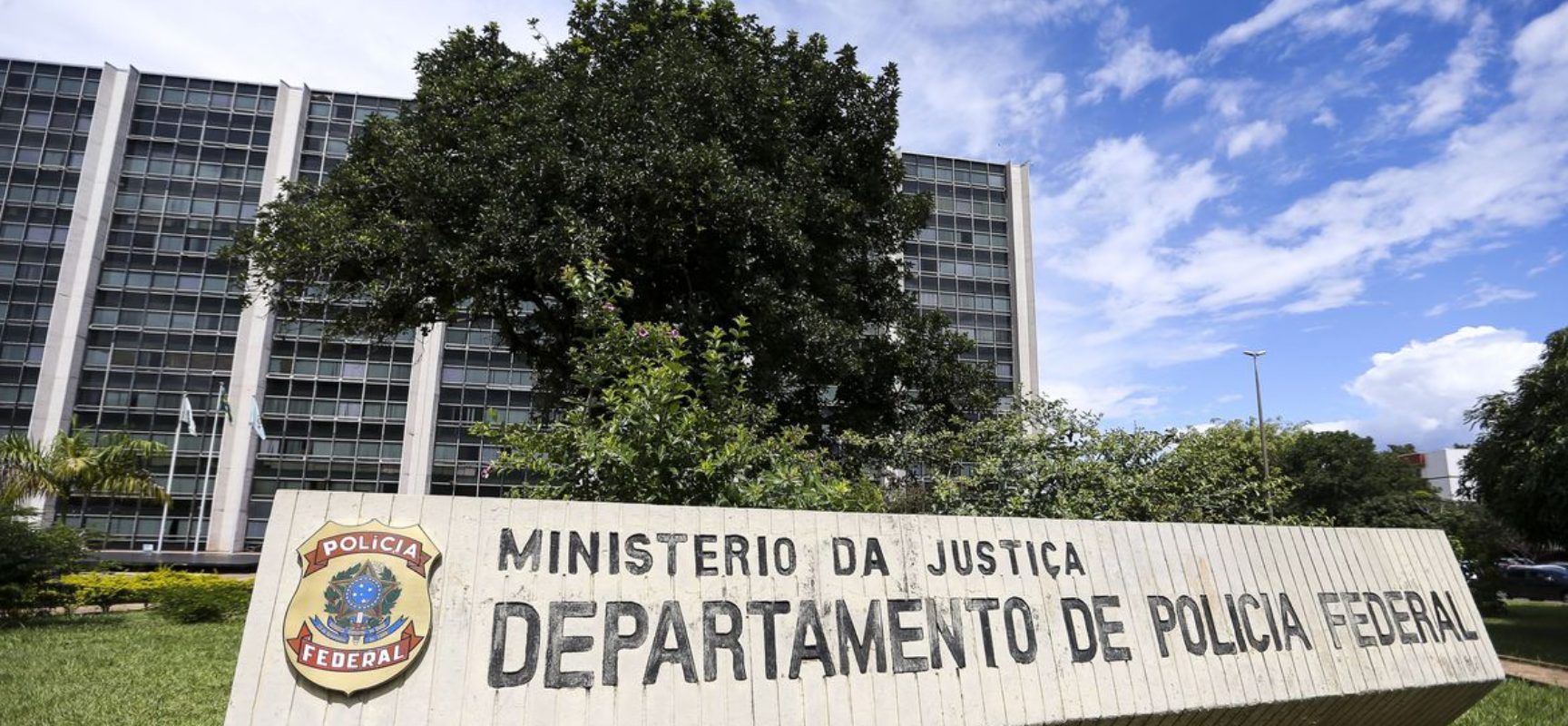 PF desarticula grupo especializado em tráfico internacional de drogas