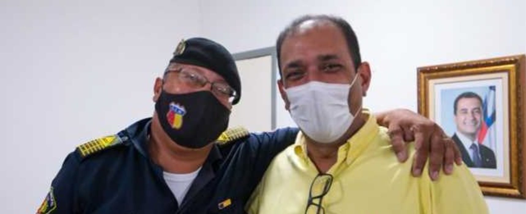 Prefeito agradece ao comandante da Guarda Civil Municipal pelos serviços prestados em 4 anos