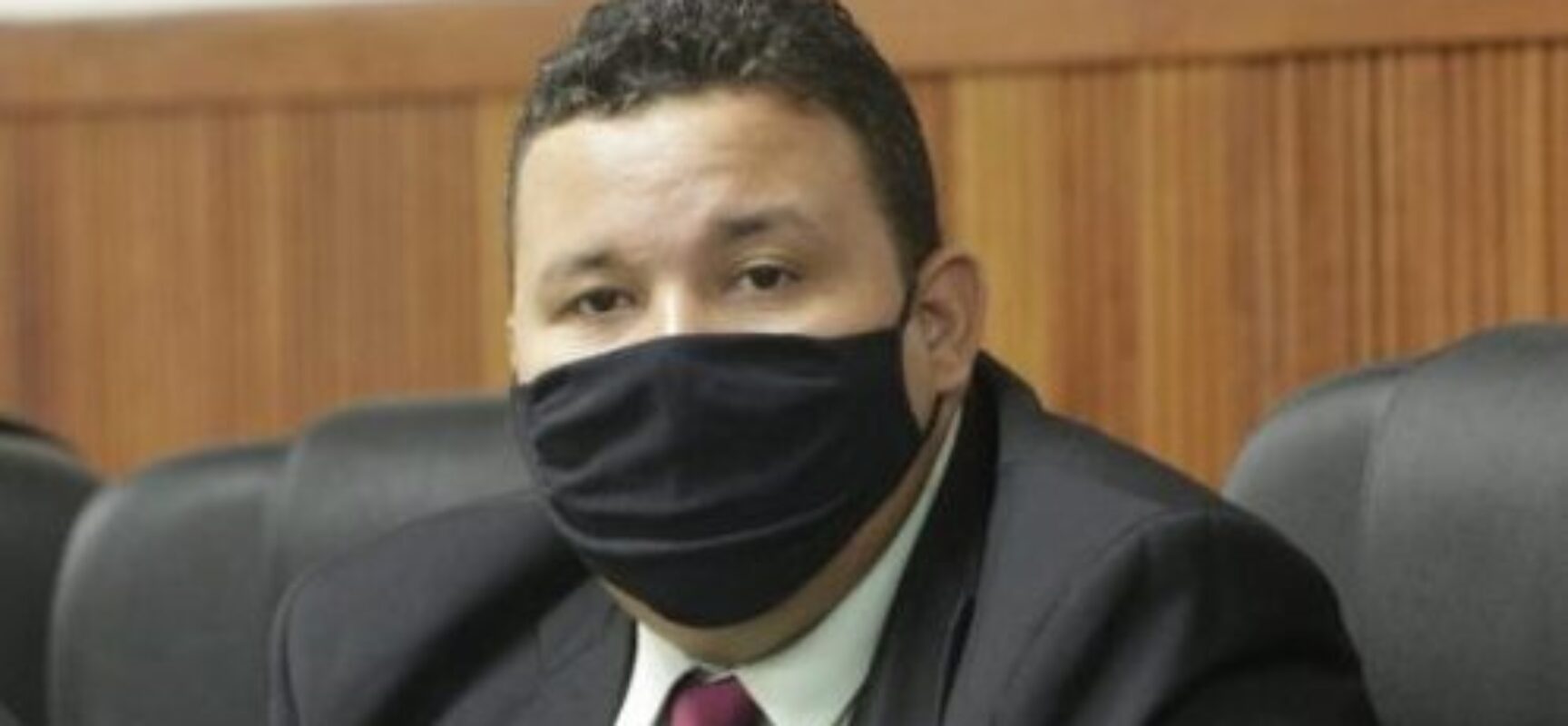 Vereador Kaíque pede a inclusão dos portadores do HIV/AIDS na primeira fase de vacinação