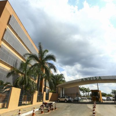Anvisa autoriza novo ensaio clínico de vacina contra a covid-19