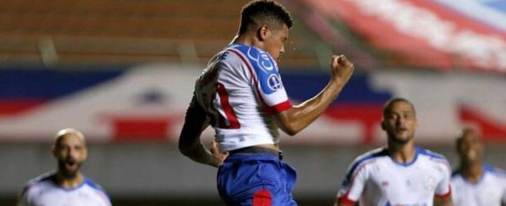 Bahia goleia mais um no PituAço